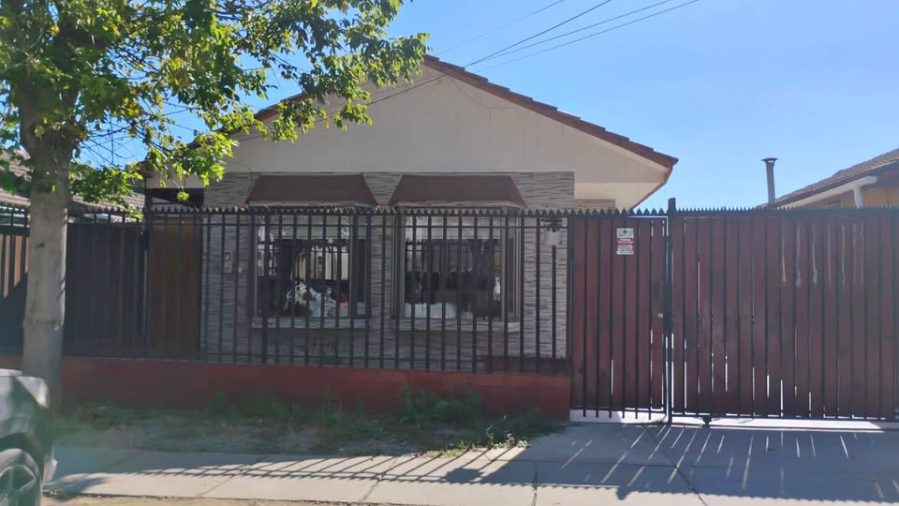 Casa independiente en venta en Av. Valparaíso, Quillota