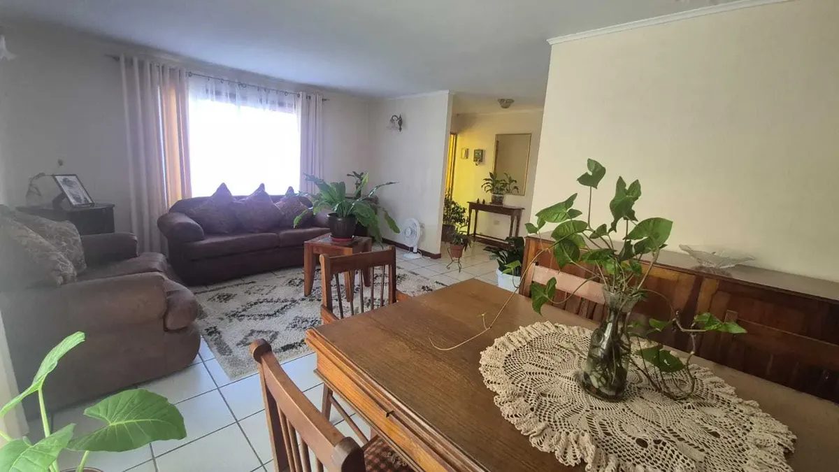 Foto 2 de CASA EN VENTA – LA CALERA | HUERTOS OBREROS