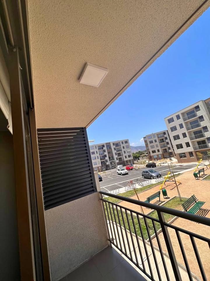 Departamento nuevo en arriendo en condominio central de Quillota
