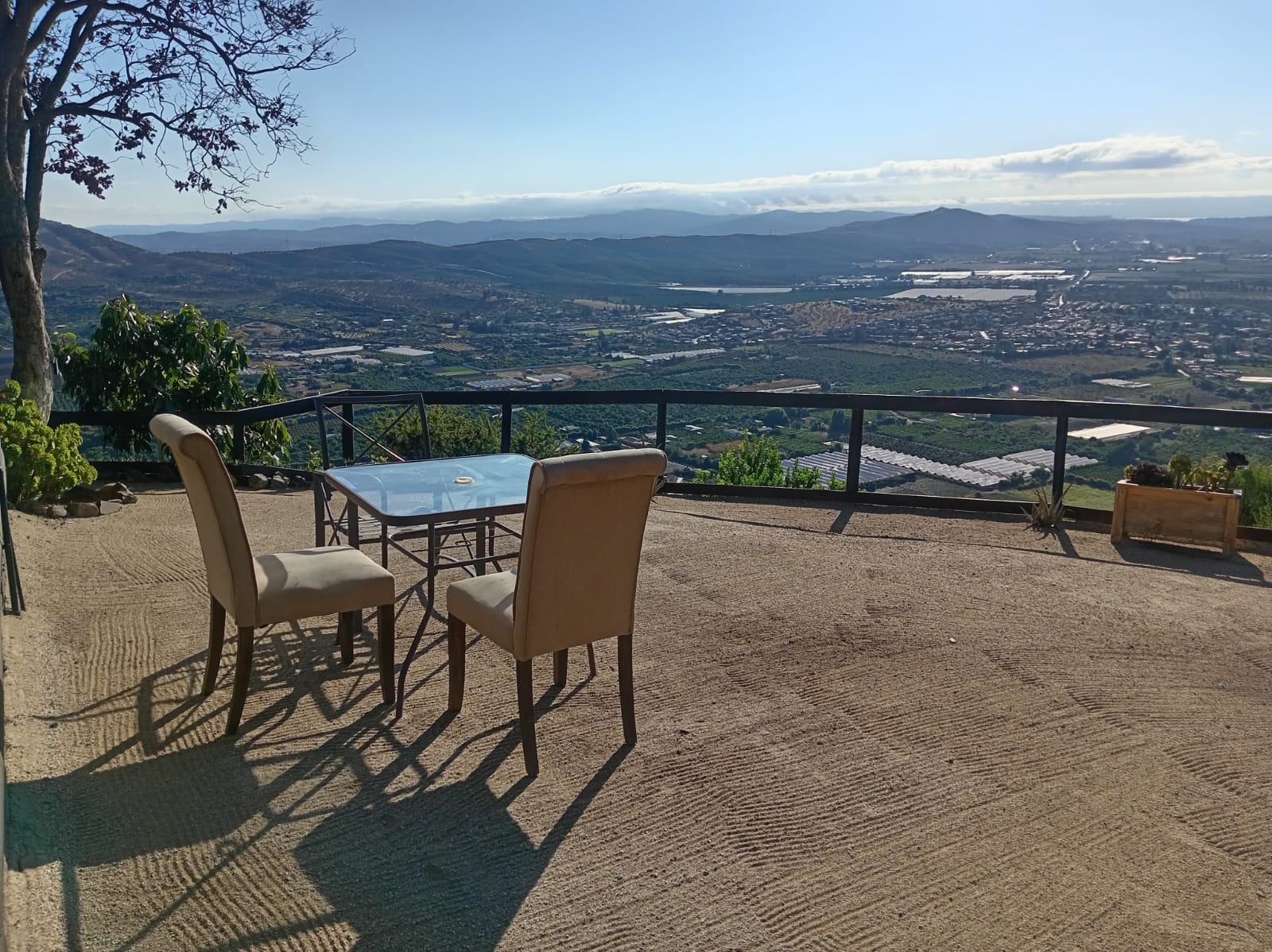 Foto 19 de PARCELA CON CASA EN LOMAS DE SAN ISIDRO