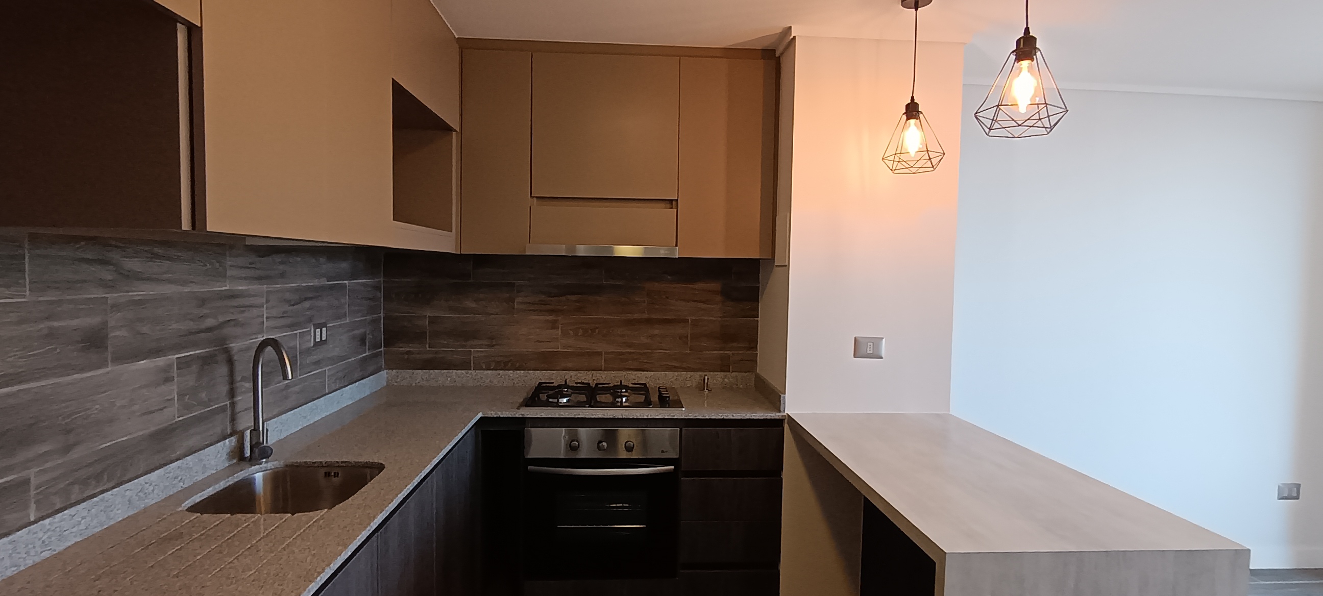 Foto 2 de Se arrienda departamento Edificio Barcelona Quillota