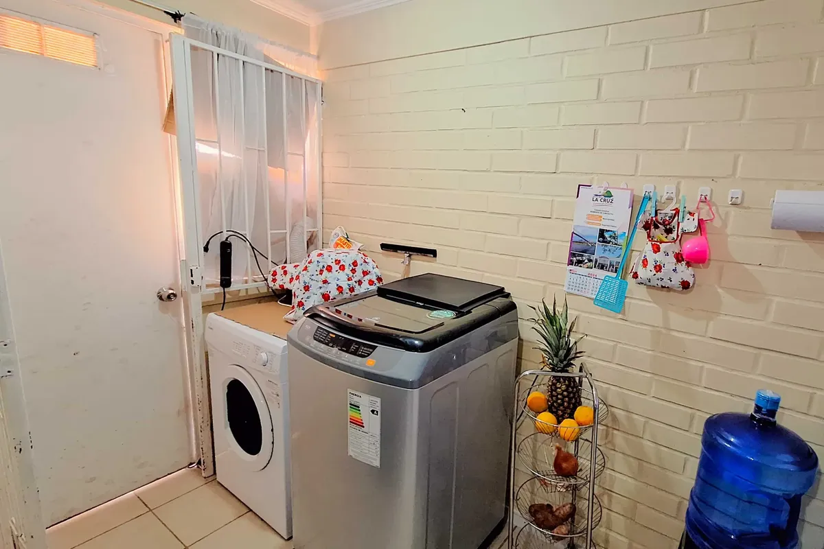 Foto 11 de Casa aislada en venta en Av. 21 de Mayo Valle de Molinos, La Cruz