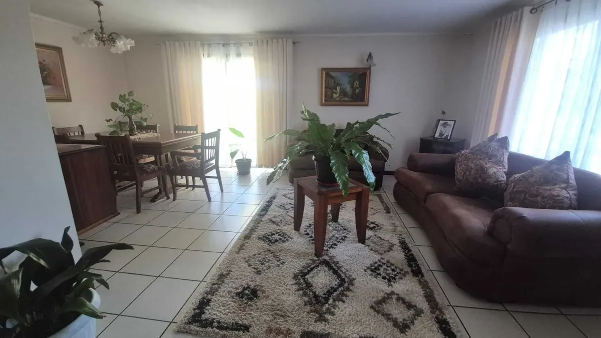 Foto 2 de CASA EN VENTA – LA CALERA | HUERTOS OBREROS