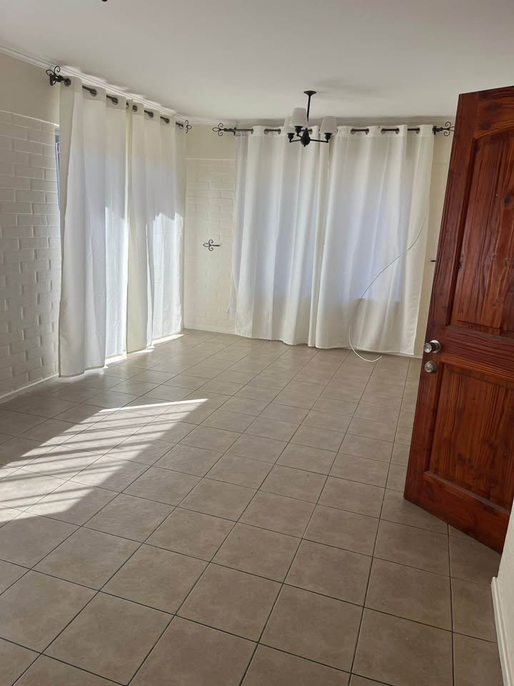 Foto 4 de Casa en arriendo en La Cruz, Paradero 18