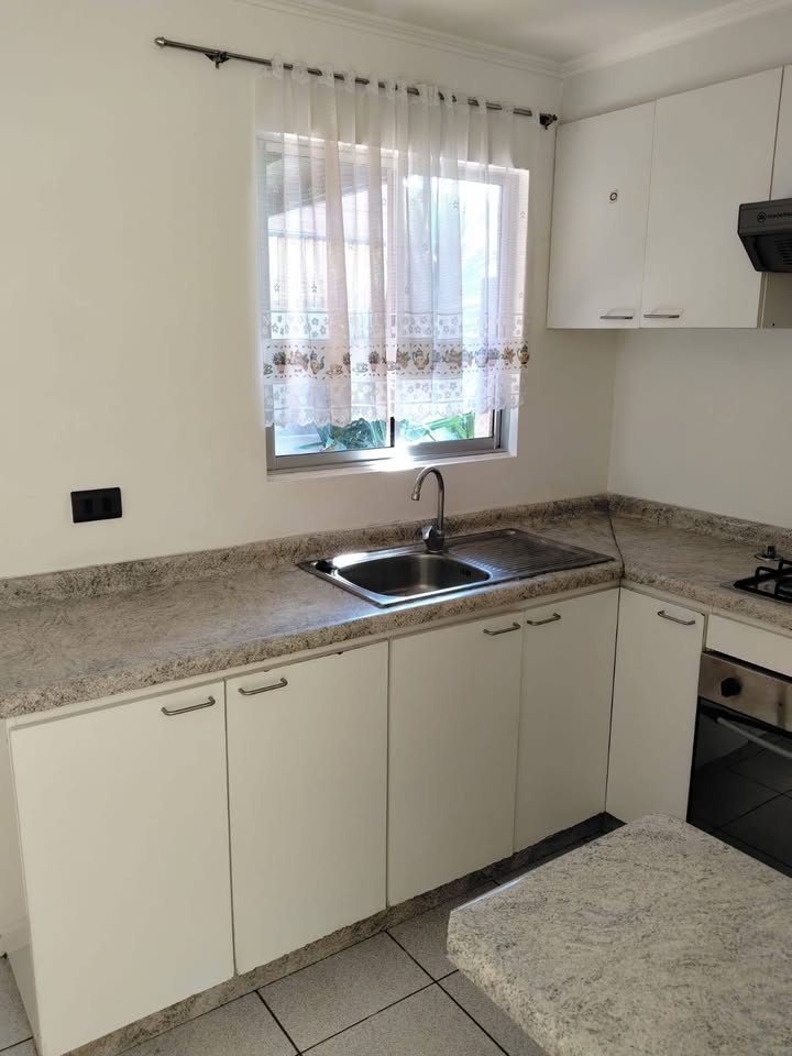 Foto 2 de Casa en venta ubicada en sector residencial de La Cruz